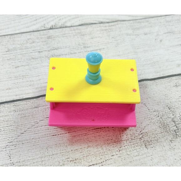 McDonald’s 2000’s Polly Pocket Polly World Happy Meal Toy Lot Dolls & Etc. - Picture 5 of 5